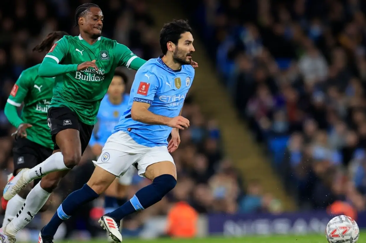 曼城今夜外线爆发；志在足总杯名次提升；气氛紧张；临场指挥获称赞 