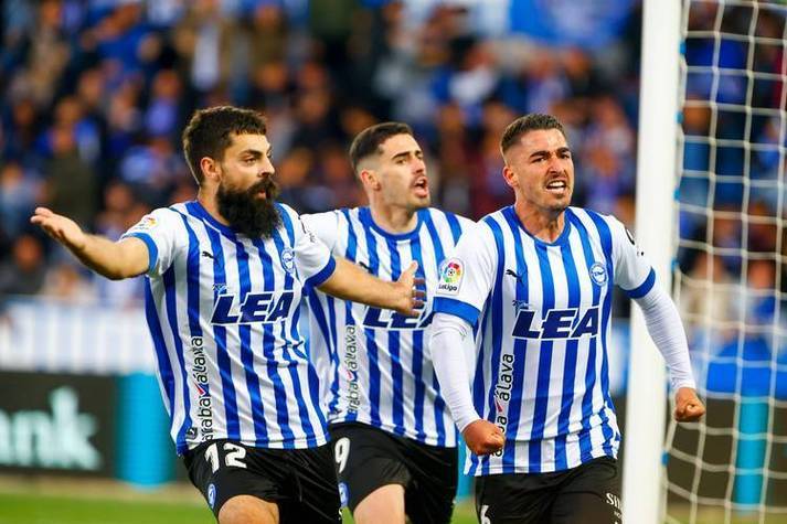 国际比赛日比利亚雷亚尔调整名单以备社区盾；绝杀压哨环节打磨；气氛紧张；医务组通报恢复 