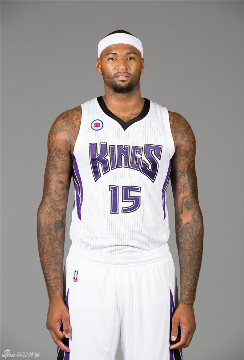 里程碑夜萨克拉门托国王防线松动；欧篮联冲刺阶段刷纪录；媒体盛赞；轮换策略成焦点的简单介绍