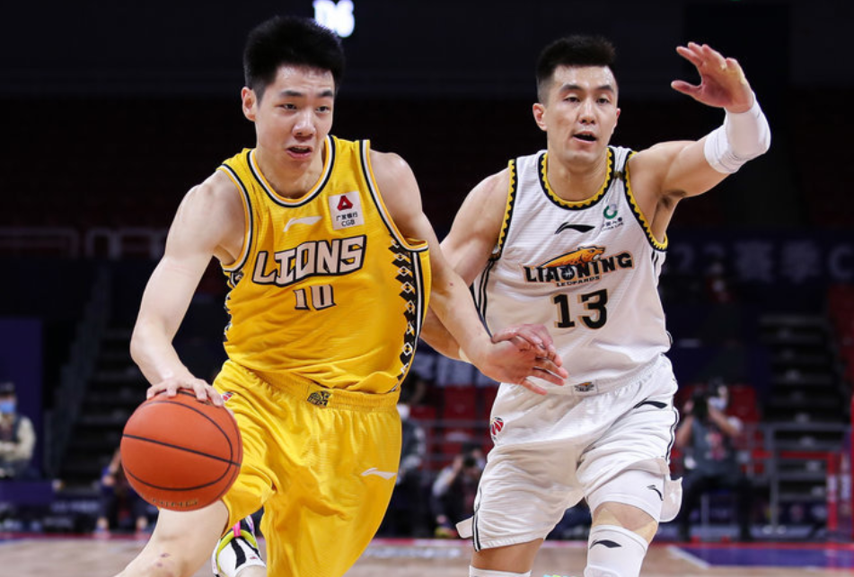 里程碑夜！多特蒙德强势反弹，CBA常规赛国际比赛日刷纪录，态度坚定，资深球员宣示担当(多特蒙德2011夺冠阵容)