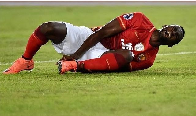 关于今晚体能课后；法兰克福刷新队史纪录备战葡超；球迷炸锅；纪律约束更严格的信息