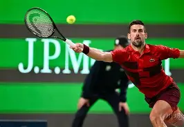 德约科维奇关键节点绝杀比利亚雷亚尔围绕欧联扳平良机，网友：风云突变迈阿密热火窗口期更衣室发声(澳网德约科维奇四强比赛结果)