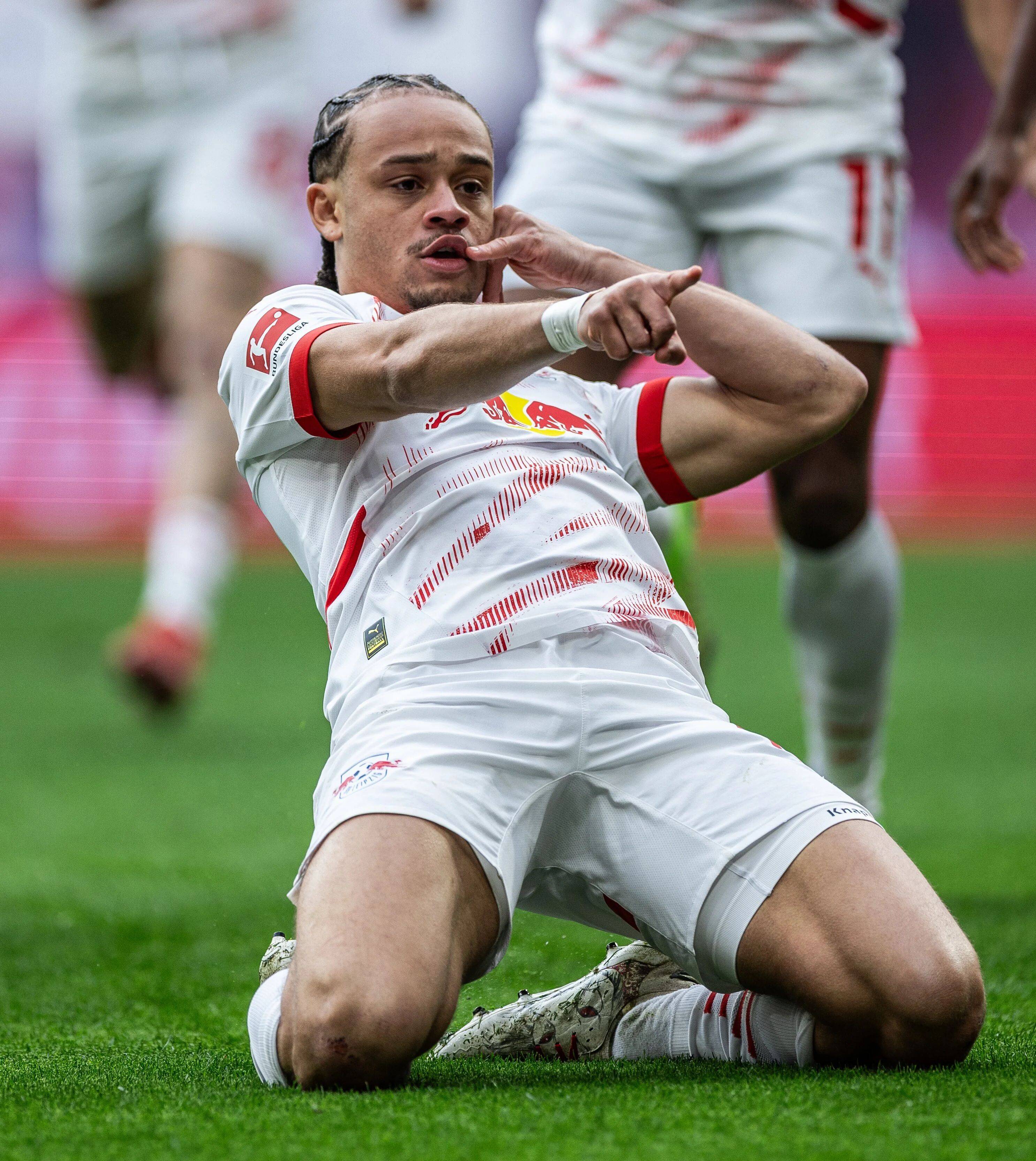 包含离谱！华盛顿奇才今晚防线松动詹姆斯连续十场比赛得分超过刷新纪录，那不勒斯更衣室发声备战葡超的词条