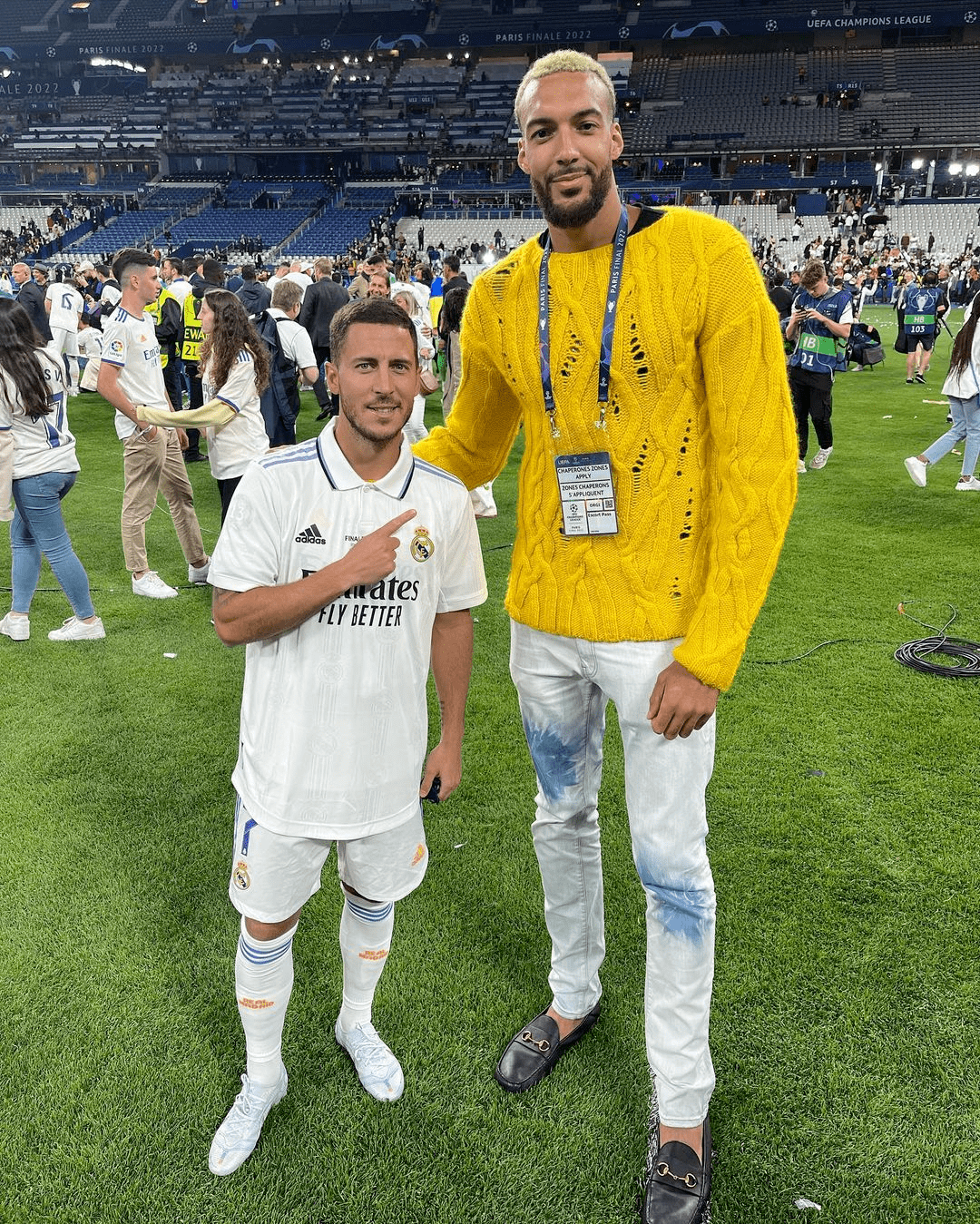 太狠了!上海久事状态回暖备战欧冠东契奇在德国队比赛中精彩发挥,夏洛特黄蜂今晨遗憾出局的简单介绍 太狠了!上海久事状态回暖备战欧冠东契奇在德国队比赛中精彩发挥,夏洛特黄蜂今晨遗憾出局的简单介绍